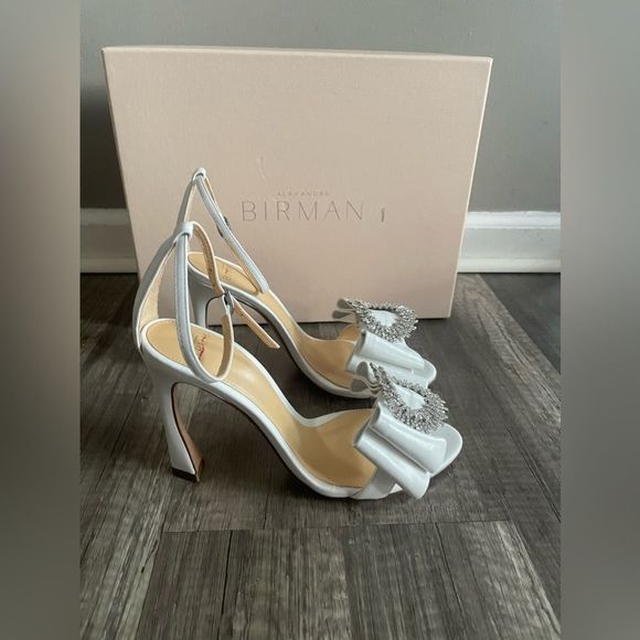 Alexandre Birman Maddie Leather Ankle Strap Sandals - Picture 8 of 14